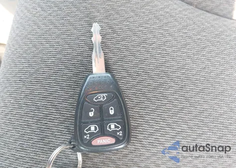 2005 Dodge Grand Caravan Sxt z USA, uszkodzony, nr VIN 2D4GP44L65R570199